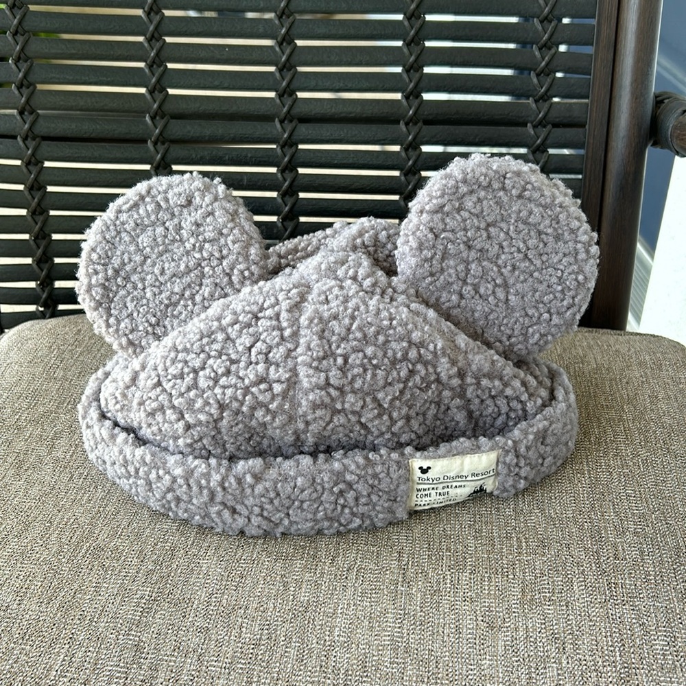 Tokyo Disney Resort Store Fluffy Hat Cap Ears HeadBand Park Mickey Purpl…